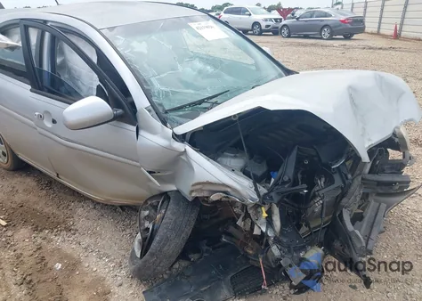 2010 Hyundai Accent Gls z USA, uszkodzony, nr VIN KMHCN4AC9AU516927